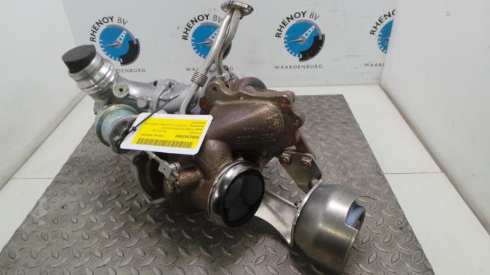 Usagé Turbo Mercedes E-Klasse Prix € 363,00 Prix TTC proposé par Rhenoy Onderdelen b.v.