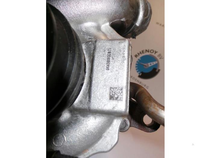 Usagé Turbo Ford S-Max Prix € 363,00 Prix TTC proposé par Rhenoy Onderdelen b.v.