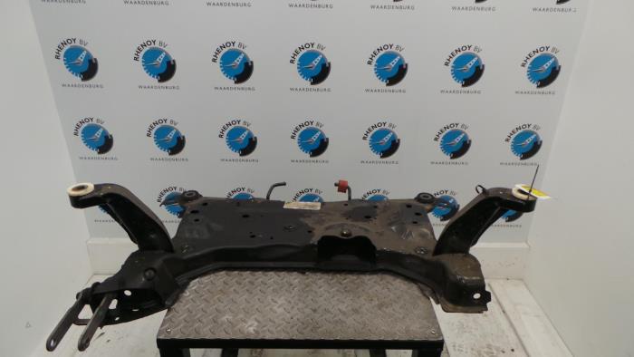 Usados Subchasis Volvo V40 Precio € 181,50 IVA incluido ofrecido por Rhenoy Onderdelen b.v.