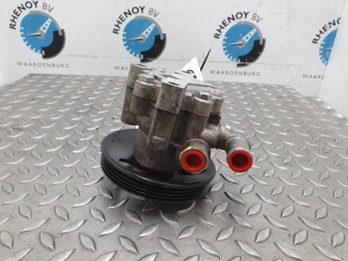 Usagé Pompe de direction Chevrolet Cruze Prix € 72,60 Prix TTC proposé par Rhenoy Onderdelen b.v.