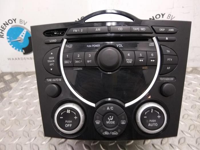 Używane Radio Mazda RX-8 Cena € 121,00 Z VAT oferowane przez Rhenoy Onderdelen b.v.