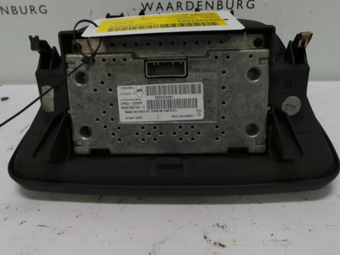 Usagé Ordinateur de bord Renault Laguna Prix € 181,50 Prix TTC proposé par Rhenoy Onderdelen b.v.