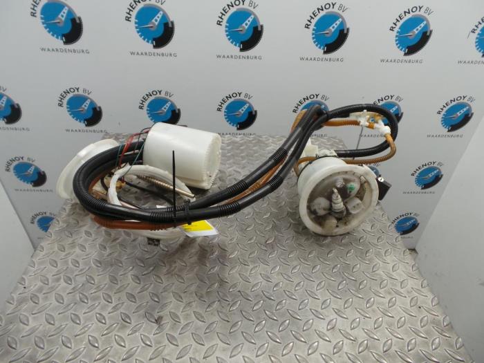 Gebrauchte Kraftstoffpumpe Elektrisch BMW 3-Serie Preis € 121,00 Mit Mehrwertsteuer angeboten von Rhenoy Onderdelen b.v.