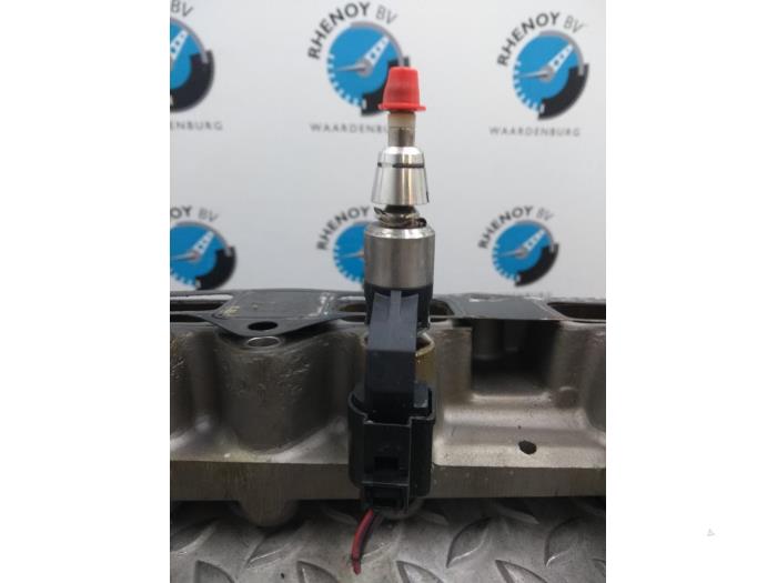 Usagé Injecteurs Volkswagen Passat Prix € 60,50 Prix TTC proposé par Rhenoy Onderdelen b.v.