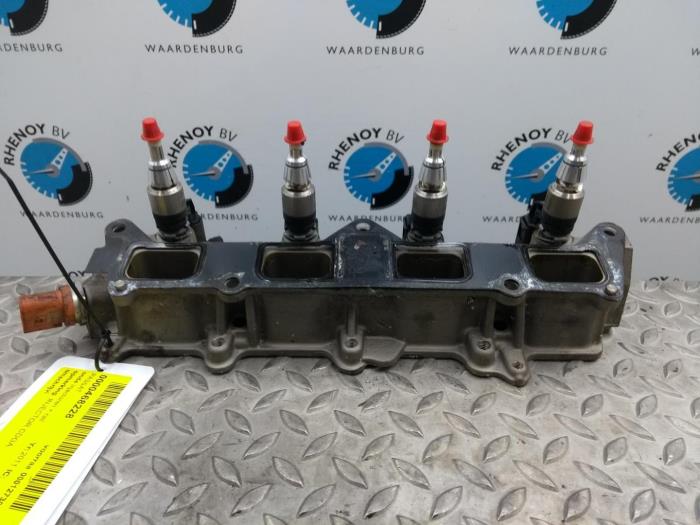 Usagé Injecteurs Volkswagen Passat Prix € 42,35 Prix TTC proposé par Rhenoy Onderdelen b.v.