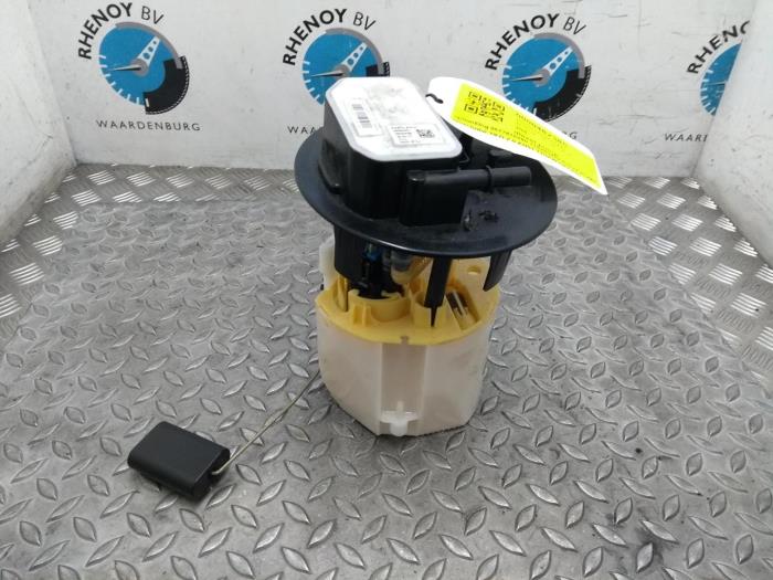 Gebrauchte Kraftstoffpumpe Elektrisch Peugeot 308 Preis € 90,75 Mit Mehrwertsteuer angeboten von Rhenoy Onderdelen b.v.