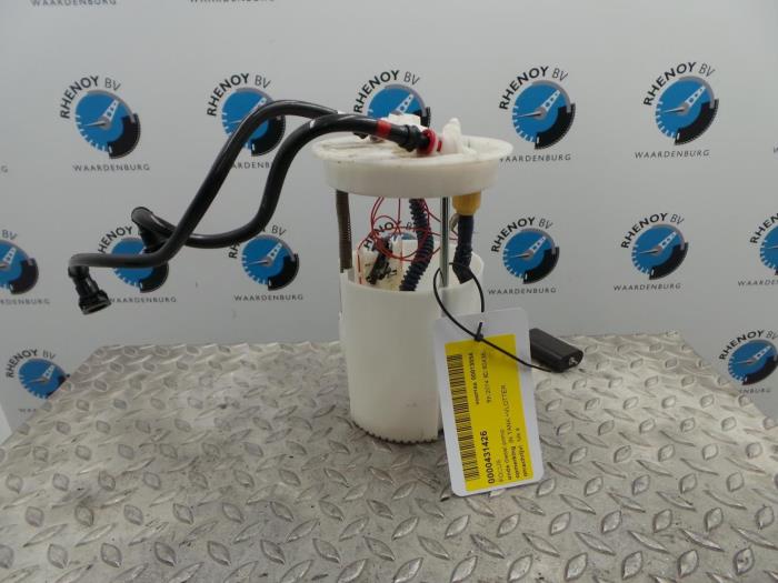 Usagé Pompe à carburant Ford Focus Prix € 84,70 Prix TTC proposé par Rhenoy Onderdelen b.v.