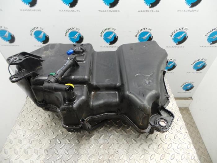 Begagnade AdBlue-pump Volkswagen Touran Pris € 484,00 Inklusive moms erbjuds av Rhenoy Onderdelen b.v.