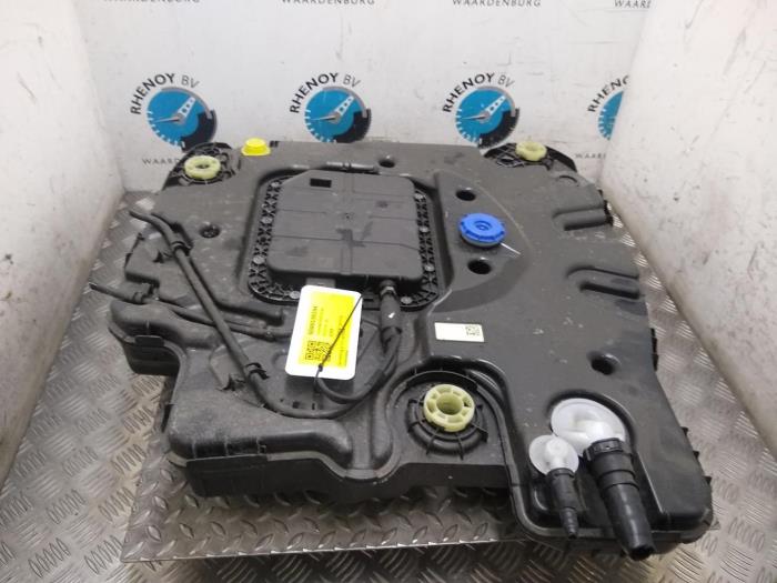 Usagé Pompe Adblue Peugeot 2008 Prix € 484,00 Prix TTC proposé par Rhenoy Onderdelen b.v.