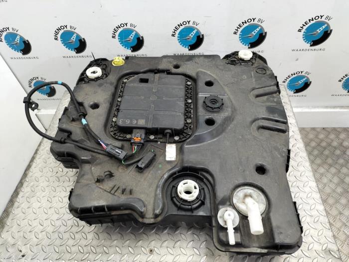 Gebrauchte Adblue Pumpe Peugeot 2008 Preis € 605,00 Mit Mehrwertsteuer angeboten von Rhenoy Onderdelen b.v.
