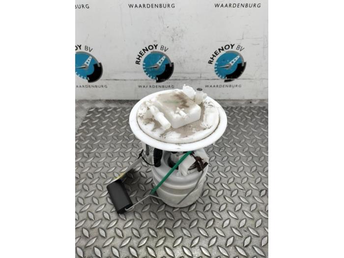 Usagé Pompe d'injection Peugeot 208 Prix € 96,80 Prix TTC proposé par Rhenoy Onderdelen b.v.