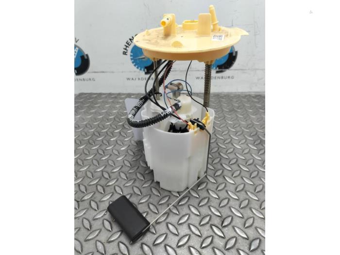 Usagé Pompe d'injection Ford Kuga Prix € 145,20 Prix TTC proposé par Rhenoy Onderdelen b.v.