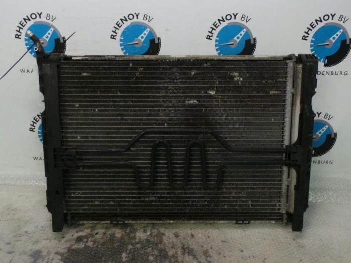 Usagé Radiateur BMW 1-Série Prix € 302,50 Prix TTC proposé par Rhenoy Onderdelen b.v.