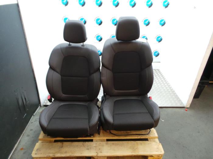 Begagnade Innerdisplay Renault Espace Pris € 726,00 Inklusive moms erbjuds av Rhenoy Onderdelen b.v.
