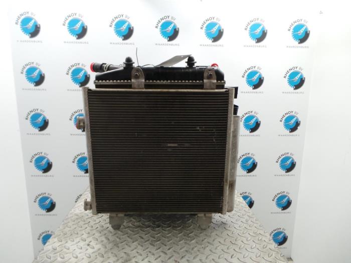 Usagé Radiateur Peugeot 108 Prix € 242,00 Prix TTC proposé par Rhenoy Onderdelen b.v.