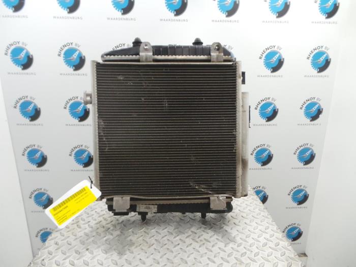 Usagé Radiateur Peugeot 108 Prix € 242,00 Prix TTC proposé par Rhenoy Onderdelen b.v.