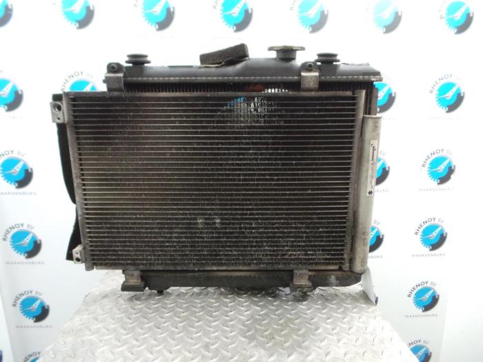 Usagé Radiateur Opel Agila Prix € 181,50 Prix TTC proposé par Rhenoy Onderdelen b.v.