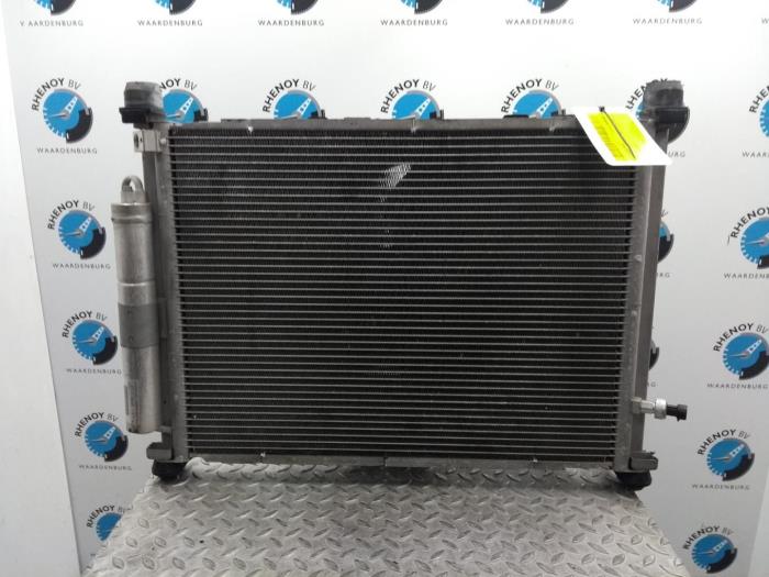 Usagé Radiateur Renault Clio Prix € 121,00 Prix TTC proposé par Rhenoy Onderdelen b.v.