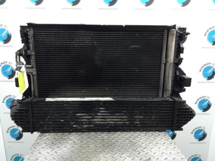 Used Radiator Ford Mondeo Price € 217,80 Inclusive VAT offered by Rhenoy Onderdelen b.v.