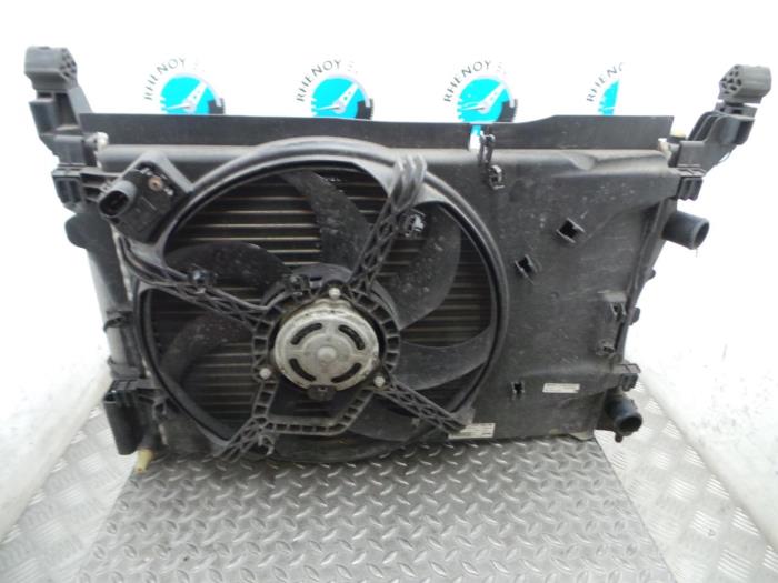 Used Radiator Opel Corsa Price € 121,00 Inclusive VAT offered by Rhenoy Onderdelen b.v.
