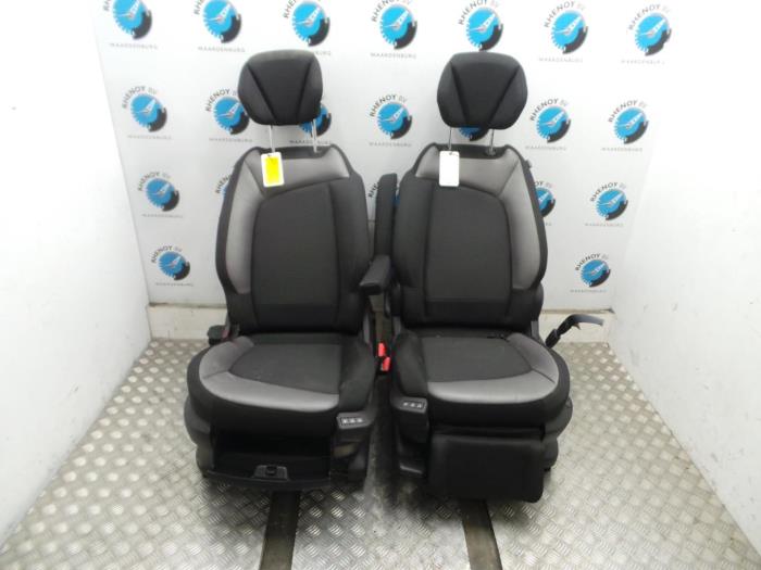 Used Interior display Citroen C4 Price € 484,00 Inclusive VAT offered by Rhenoy Onderdelen b.v.