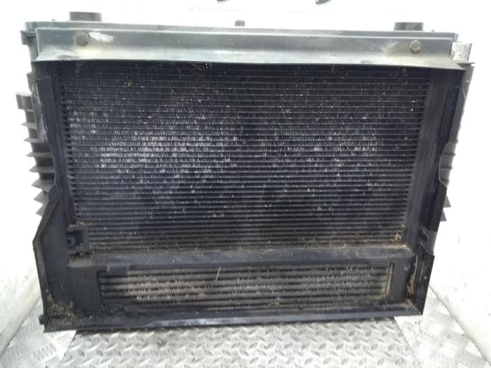 Usagé Radiateur BMW 1-Série Prix € 302,50 Prix TTC proposé par Rhenoy Onderdelen b.v.