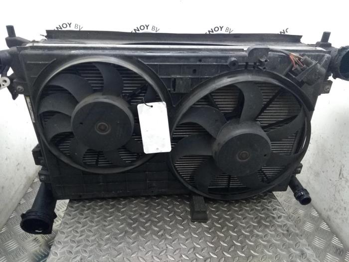 Used Radiator Volkswagen Golf Plus Price € 205,70 Inclusive VAT offered by Rhenoy Onderdelen b.v.