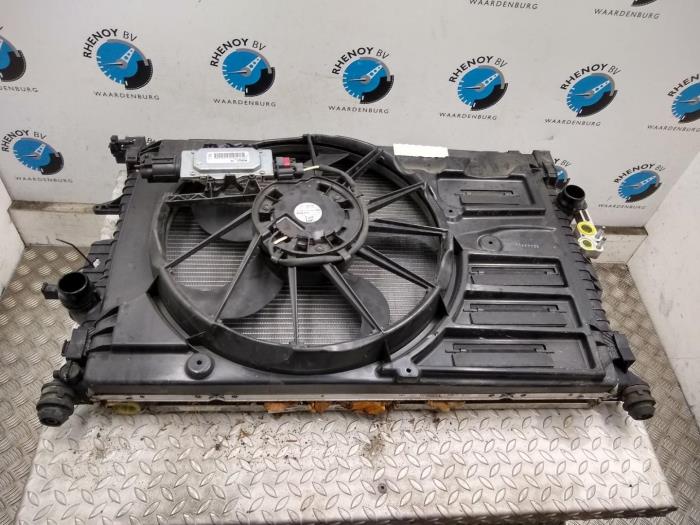 Used Radiator Volvo V40 Price € 302,50 Inclusive VAT offered by Rhenoy Onderdelen b.v.