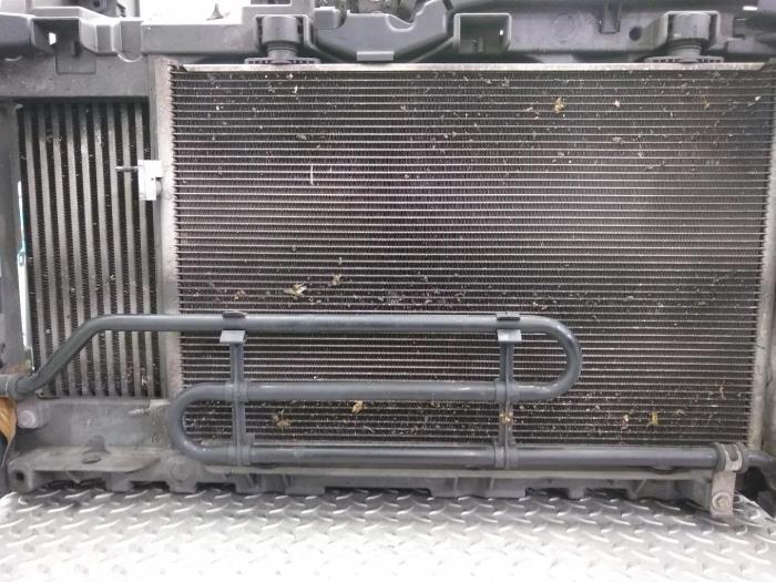 Usagé Radiateur Peugeot 508 Prix € 242,00 Prix TTC proposé par Rhenoy Onderdelen b.v.