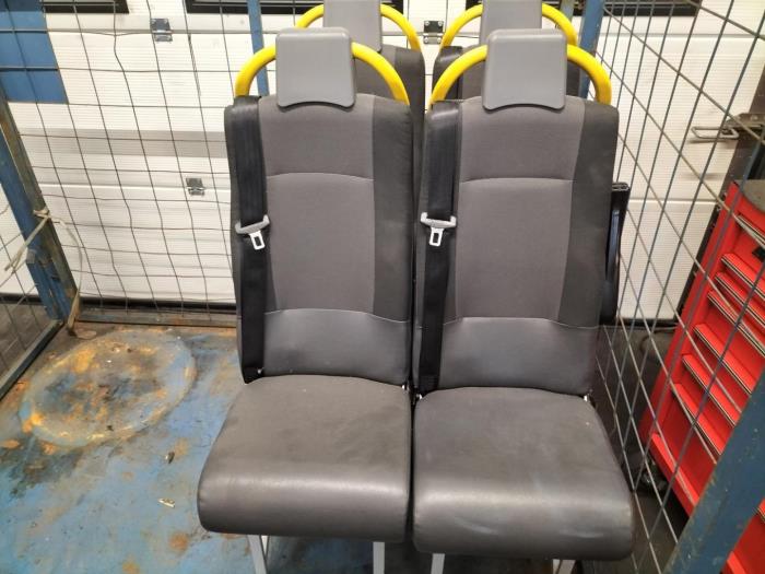 Begagnade Innerdisplay Opel Movano Pris € 1.210,00 Inklusive moms erbjuds av Rhenoy Onderdelen b.v.