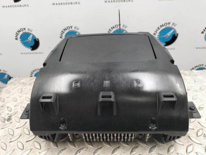 Gebrauchte Frontscheibenanzeige Ford Focus Preis € 181,50 Mit Mehrwertsteuer angeboten von Rhenoy Onderdelen b.v.