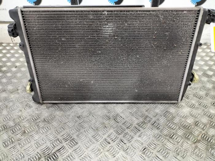 Used Radiator Volkswagen Fox Price € 96,80 Inclusive VAT offered by Rhenoy Onderdelen b.v.