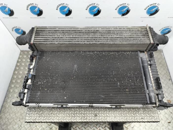 Usagé Radiateur Audi A5 Prix € 605,00 Prix TTC proposé par Rhenoy Onderdelen b.v.