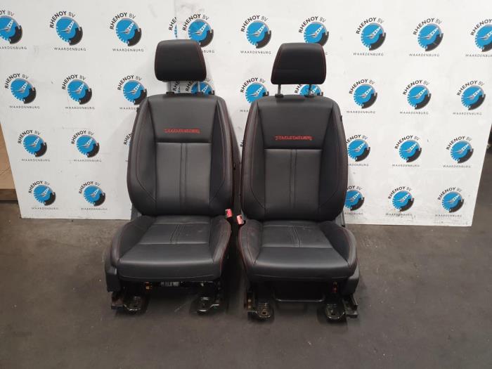 Used Interior display Ford Ranger Price € 544,50 Inclusive VAT offered by Rhenoy Onderdelen b.v.