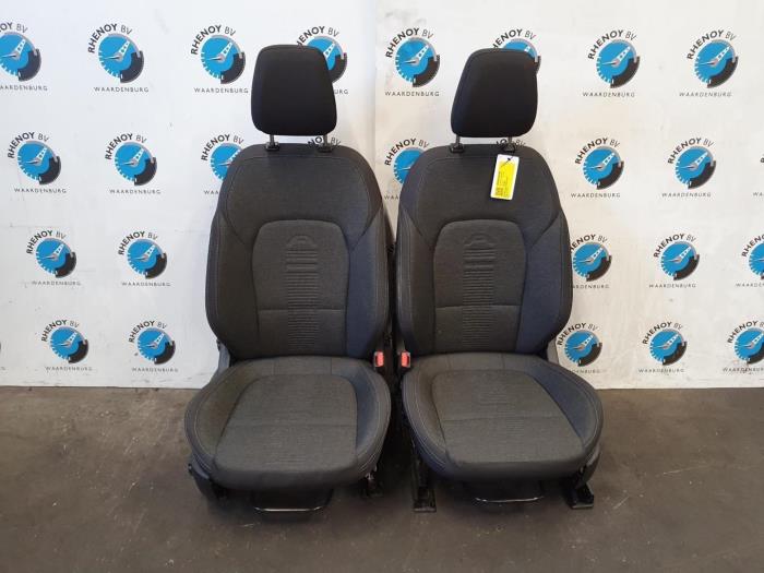 Begagnade Innerdisplay Ford Focus Pris € 605,00 Inklusive moms erbjuds av Rhenoy Onderdelen b.v.