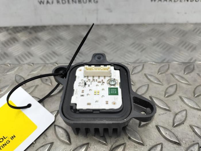 Gebrauchte Lampe Peugeot 3008 Preis € 96,80 Mit Mehrwertsteuer angeboten von Rhenoy Onderdelen b.v.