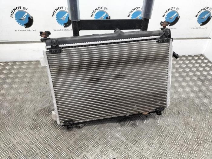 Usagé Radiateur Opel Corsa Prix € 242,00 Prix TTC proposé par Rhenoy Onderdelen b.v.