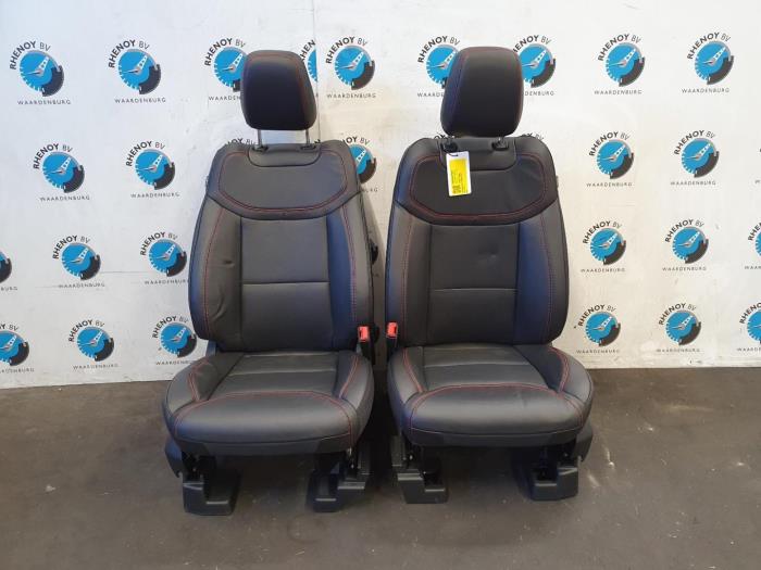 Begagnade Innerdisplay Chevrolet Explorer Pris € 1.210,00 Inklusive moms erbjuds av Rhenoy Onderdelen b.v.