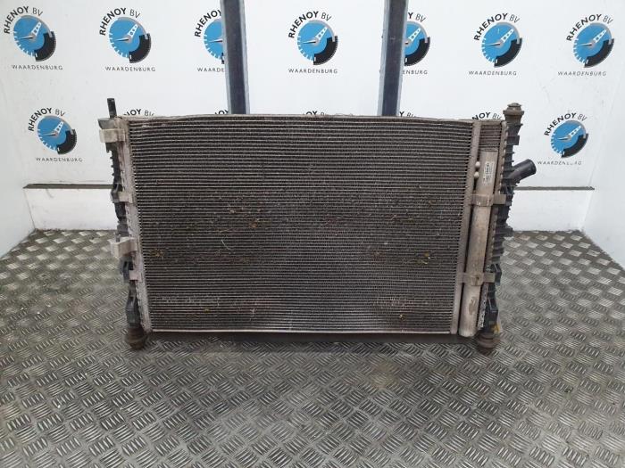 Usagé Radiateur Ford Transit Custom Prix € 605,00 Prix TTC proposé par Rhenoy Onderdelen b.v.