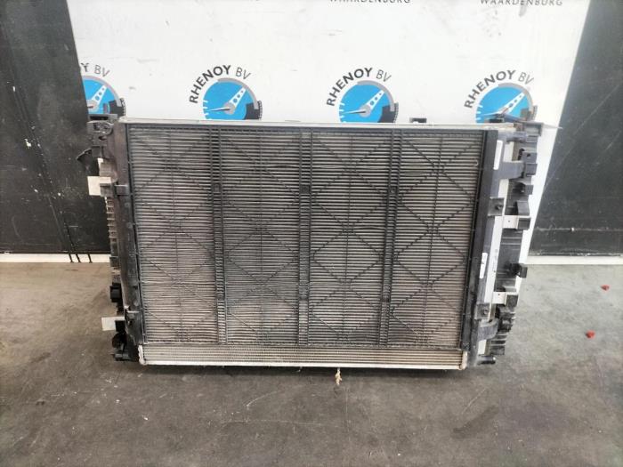 Usagé Radiateur Nissan Qashqai Prix € 605,00 Prix TTC proposé par Rhenoy Onderdelen b.v.