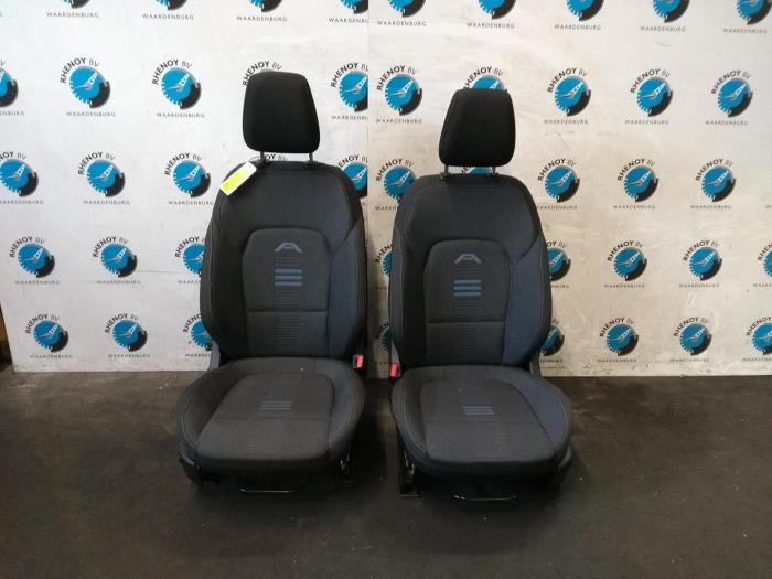Begagnade Innerdisplay Ford Focus Pris € 484,00 Inklusive moms erbjuds av Rhenoy Onderdelen b.v.