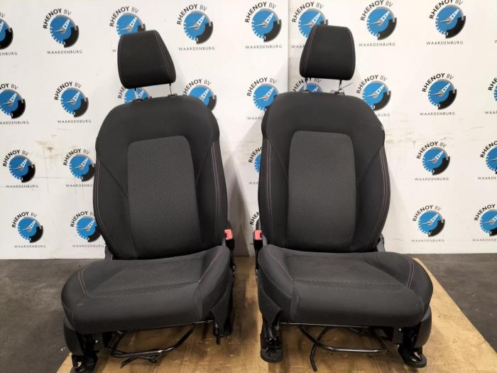 Begagnade Innerdisplay Ford Fiesta Pris € 484,00 Inklusive moms erbjuds av Rhenoy Onderdelen b.v.