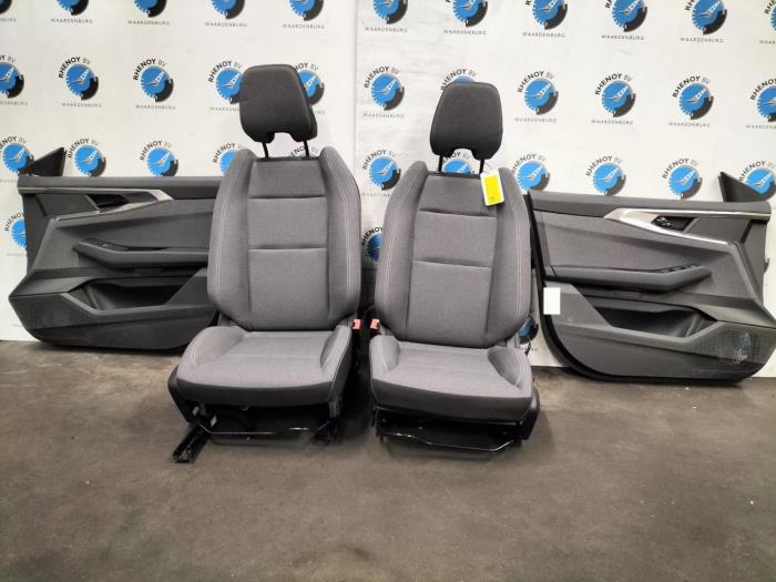 Begagnade Innerdisplay Renault Austral Pris € 907,50 Inklusive moms erbjuds av Rhenoy Onderdelen b.v.