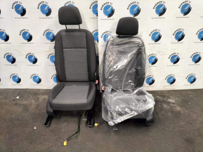 Usagé Affichage intérieur Ford Tourneo Connect Prix € 907,50 Prix TTC proposé par Rhenoy Onderdelen b.v.