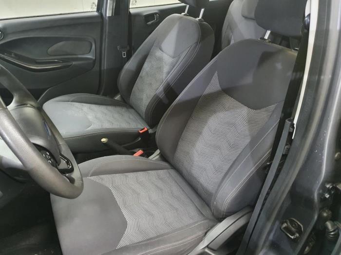 Begagnade Innerdisplay Ford KA Pris € 484,00 Inklusive moms erbjuds av Rhenoy Onderdelen b.v.