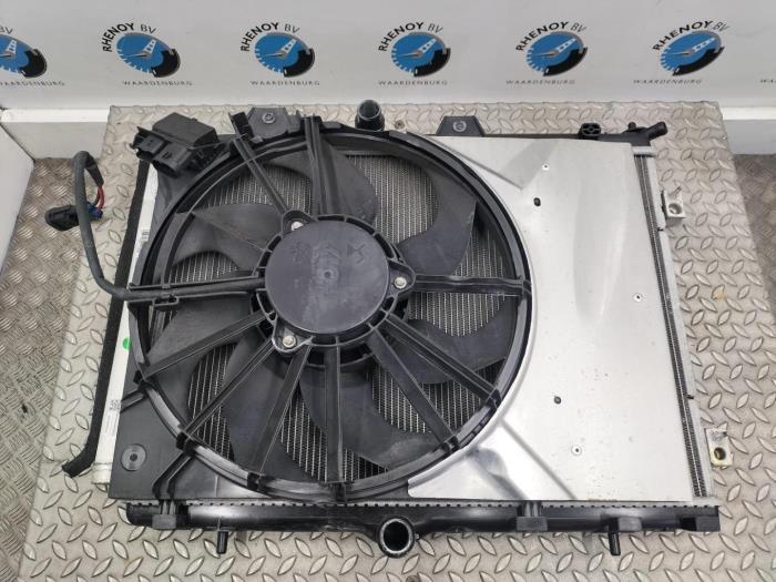 Used Radiator Peugeot 2008 Price € 605,00 Inclusive VAT offered by Rhenoy Onderdelen b.v.