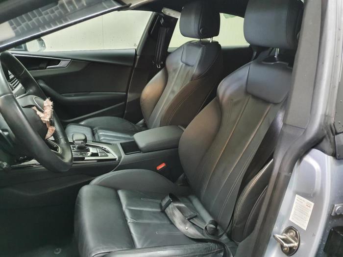 Used Interior display Audi A5 Price on request offered by Rhenoy Onderdelen b.v.