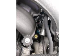 Motor van een Jaguar XF 2010