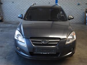 Used Front end, complete Kia Cee'D Price on request offered by Rhenoy Onderdelen b.v.