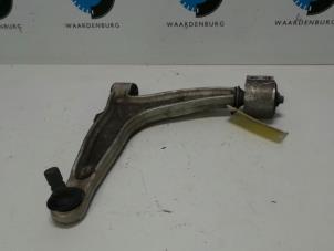 Usagé Bras de suspension avant gauche Opel Vectra Prix € 30,00 Règlement à la marge proposé par Rhenoy Onderdelen b.v.